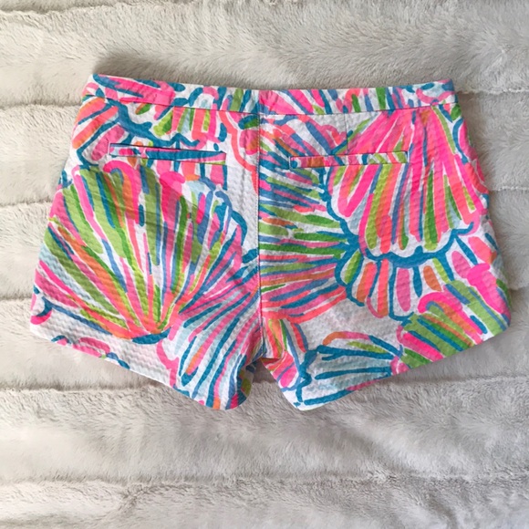 Lily Pulitzer sea shell shorts - Picture 2 of 5